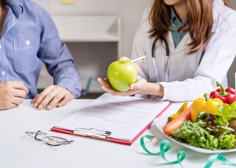 Antes de começar a perder peso, você deve consultar um nutricionista